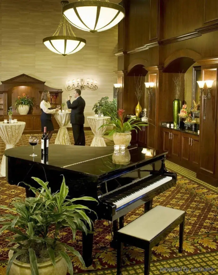 Holiday Inn Washington-Dulles International Airport by IHG