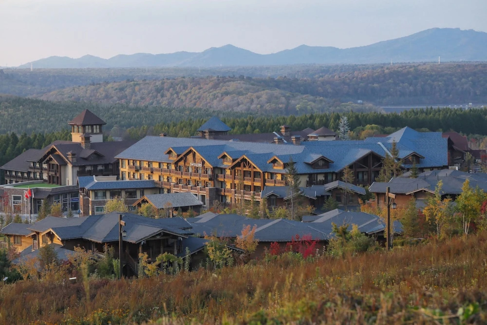 Changbaishan Luneng Resort Maplewood Chalet