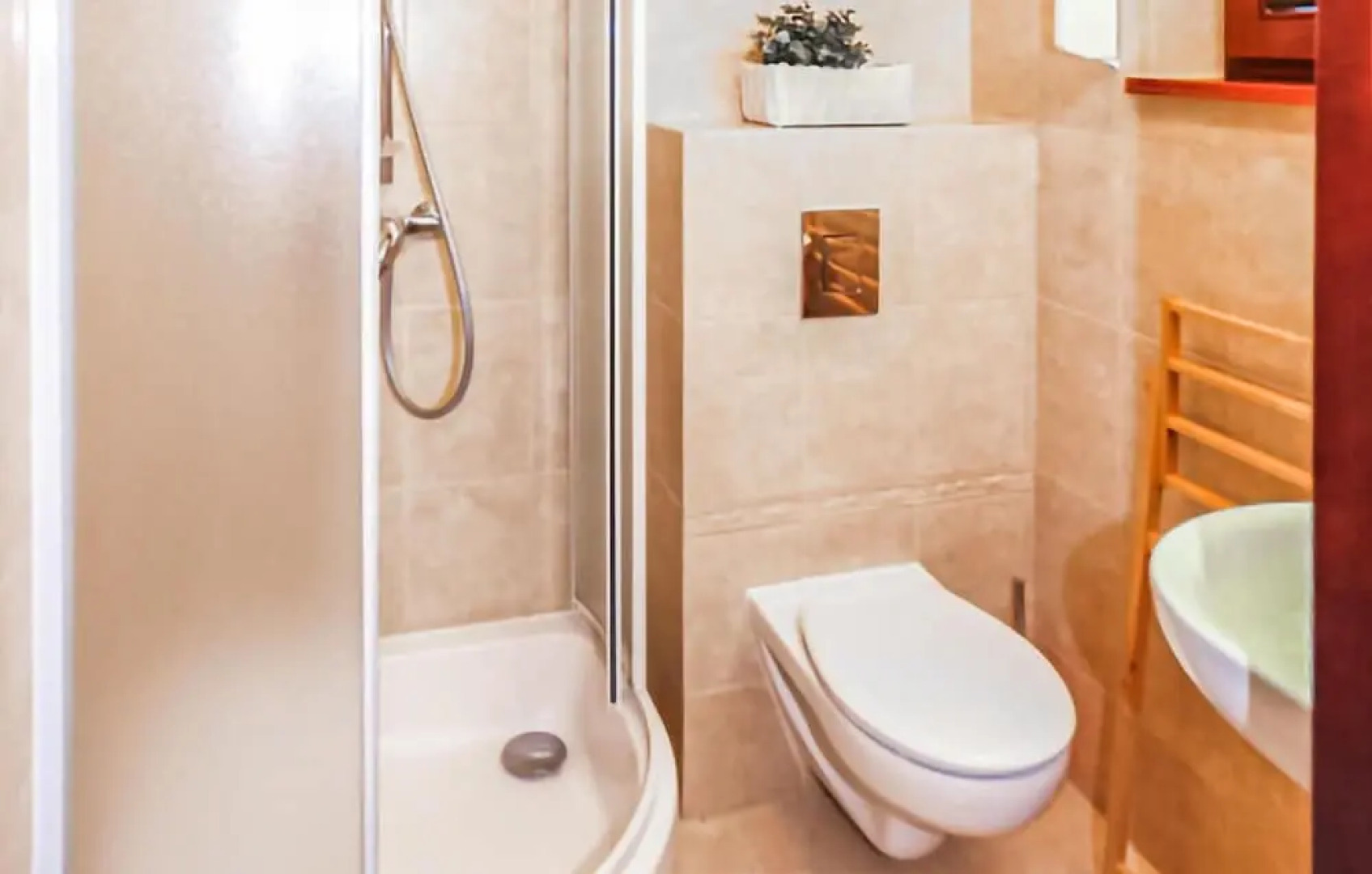 Stunning Home in Sarbinowo With Wifi and 4 Bedrooms