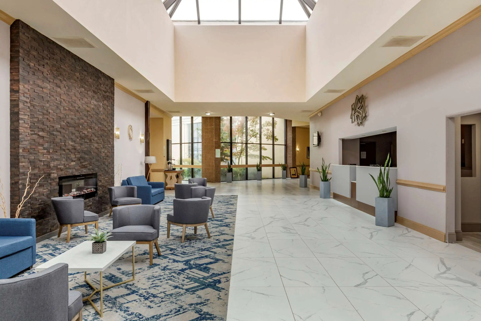 Holiday Inn Fayetteville-I-95 South