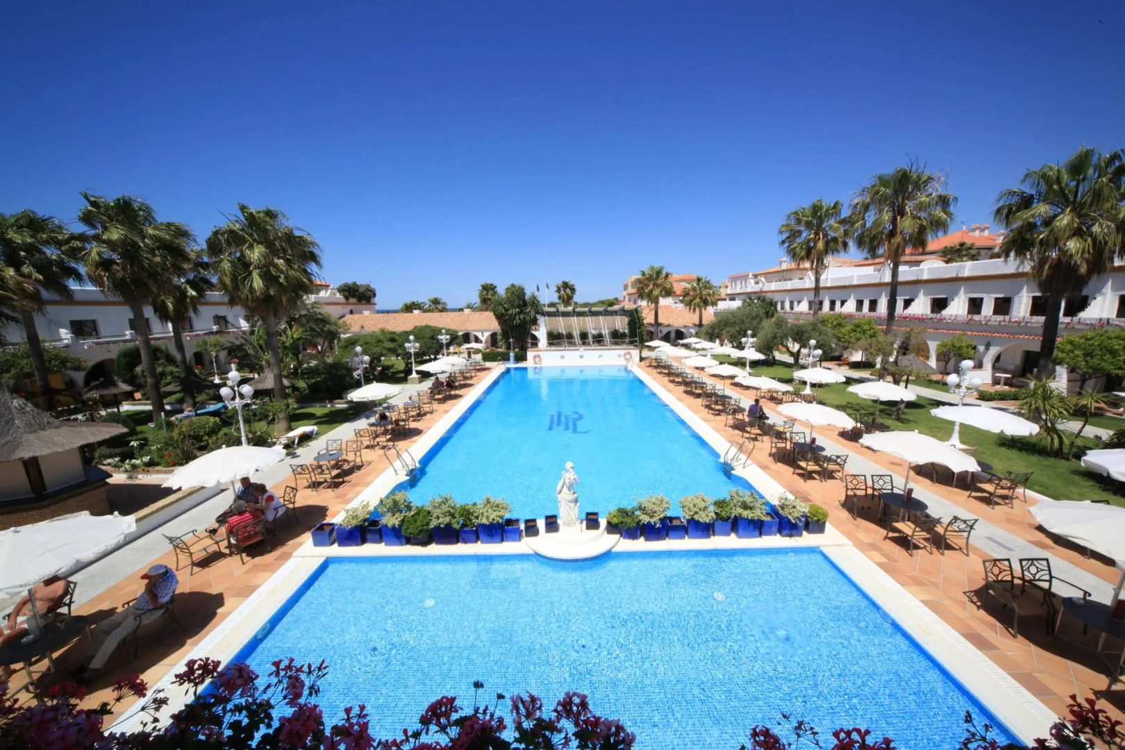 Playa De La Luz Hotel