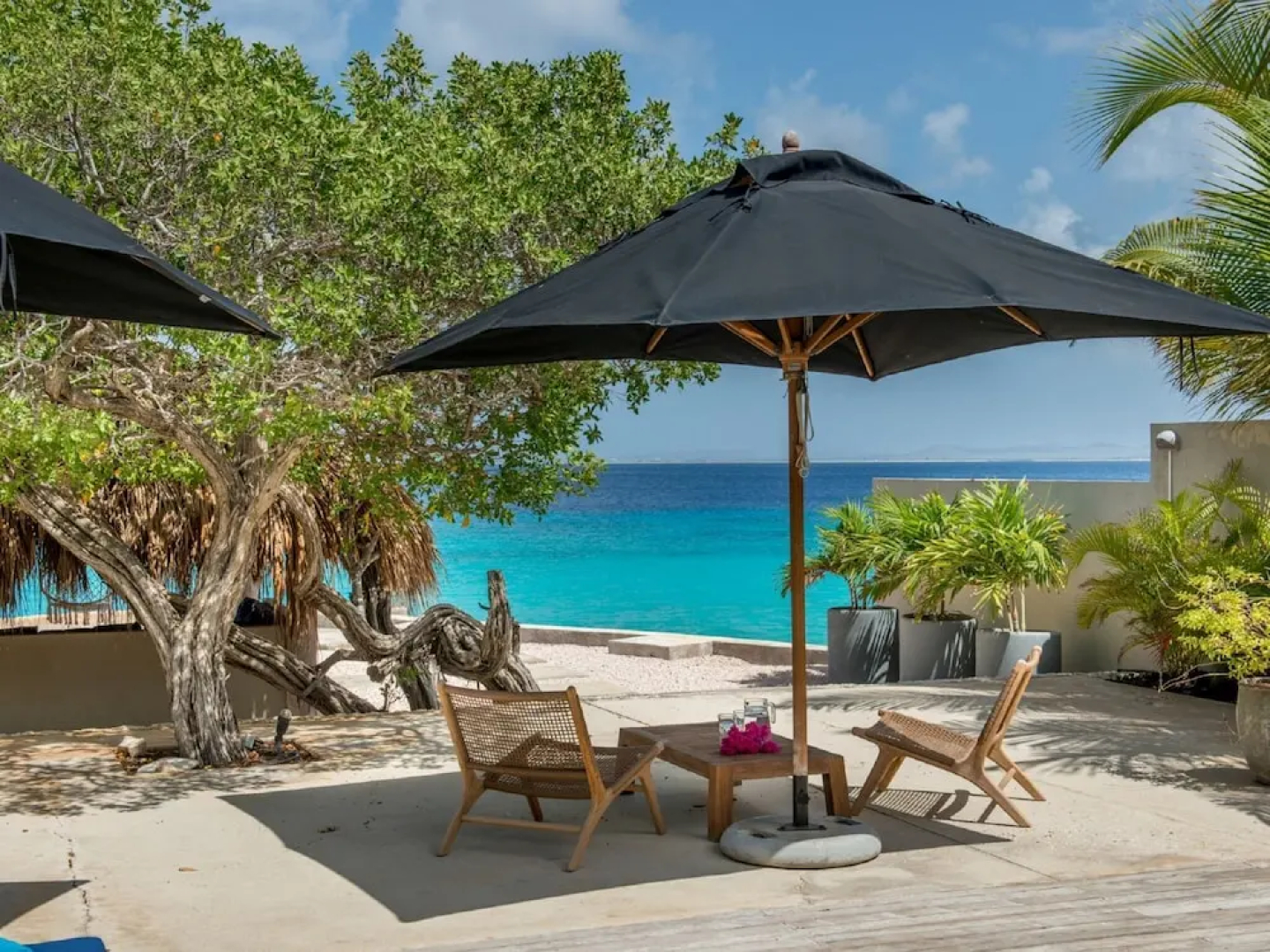 Lavish Villa by the Sea in Kralendijk With Pool