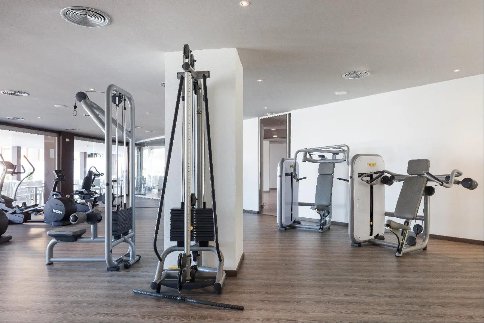 Отель AxelBeach Ibiza Spa & Beach Club - Adults Only Hotel