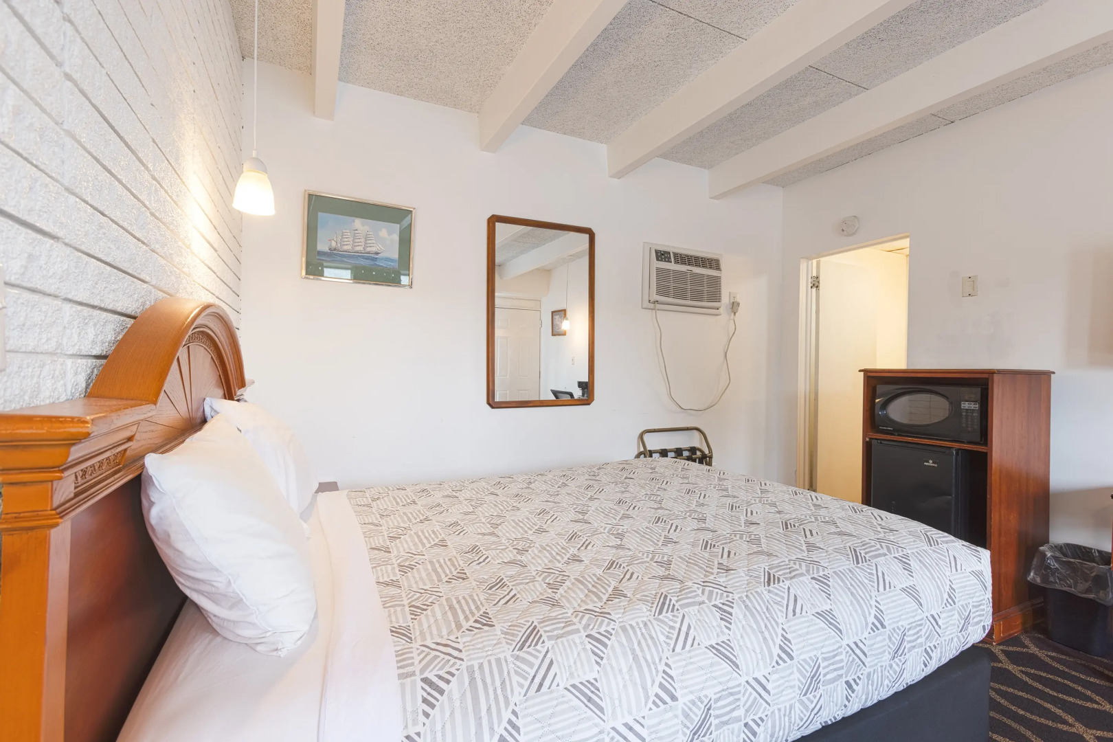 Sonrise Inn Lincoln Hwy By OYO