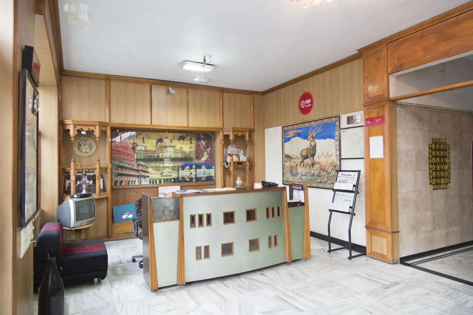 OYO 1322 Hotel Galaxy