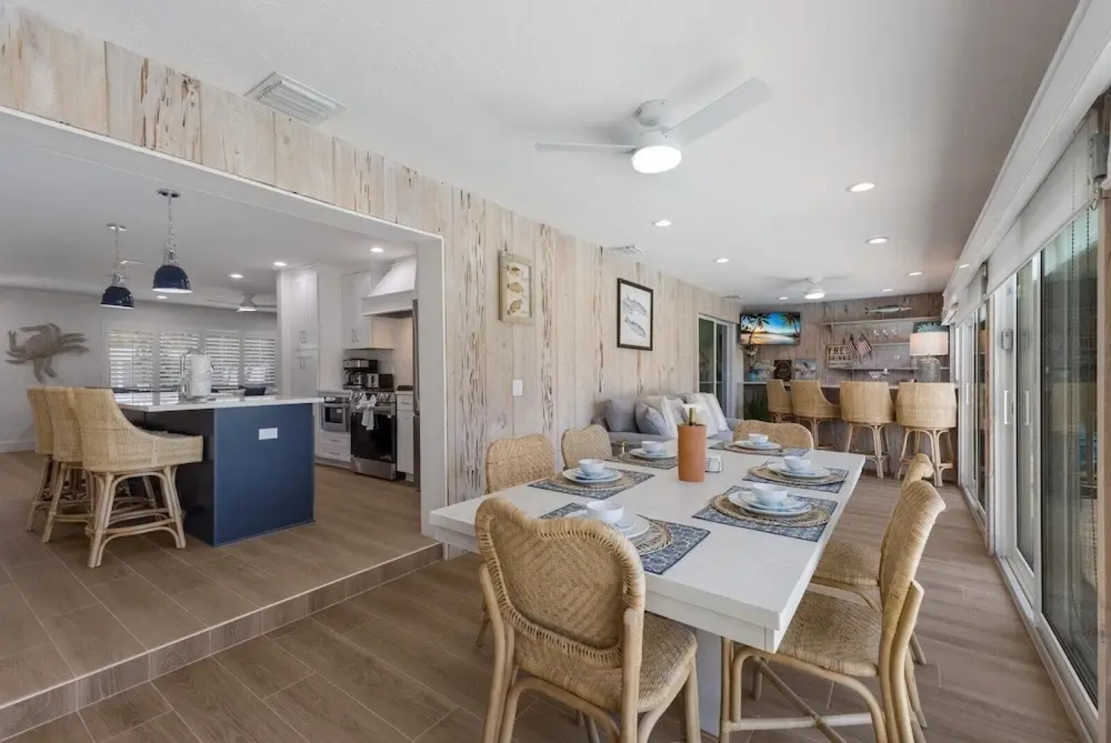 Gladiolus On The Water 3 Bedroom Home by RedAwning