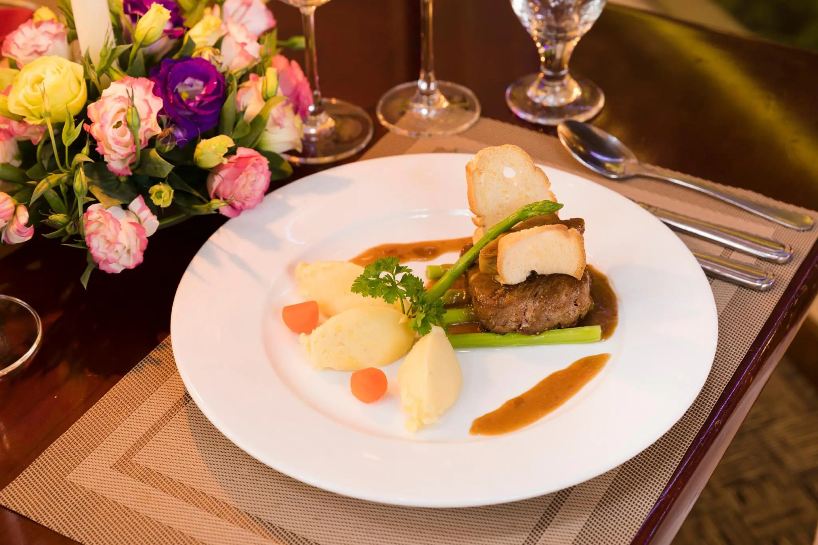 TTC Hotel - Ngoc Lan