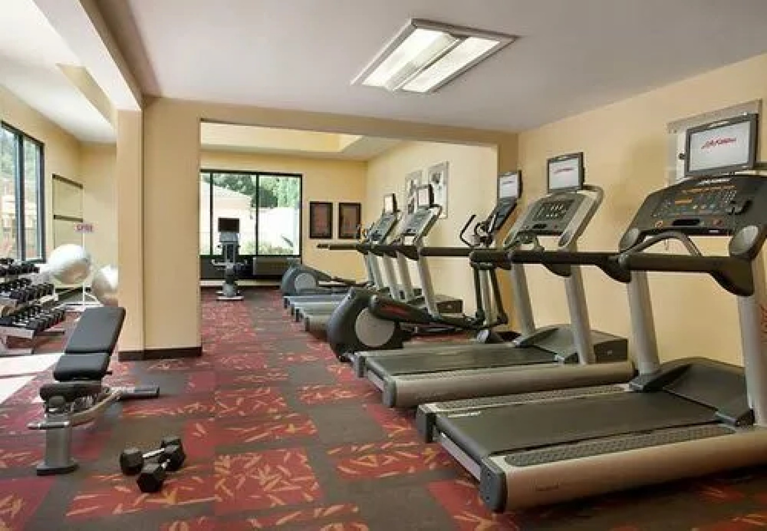 Courtyard Sacramento Airport Natomas