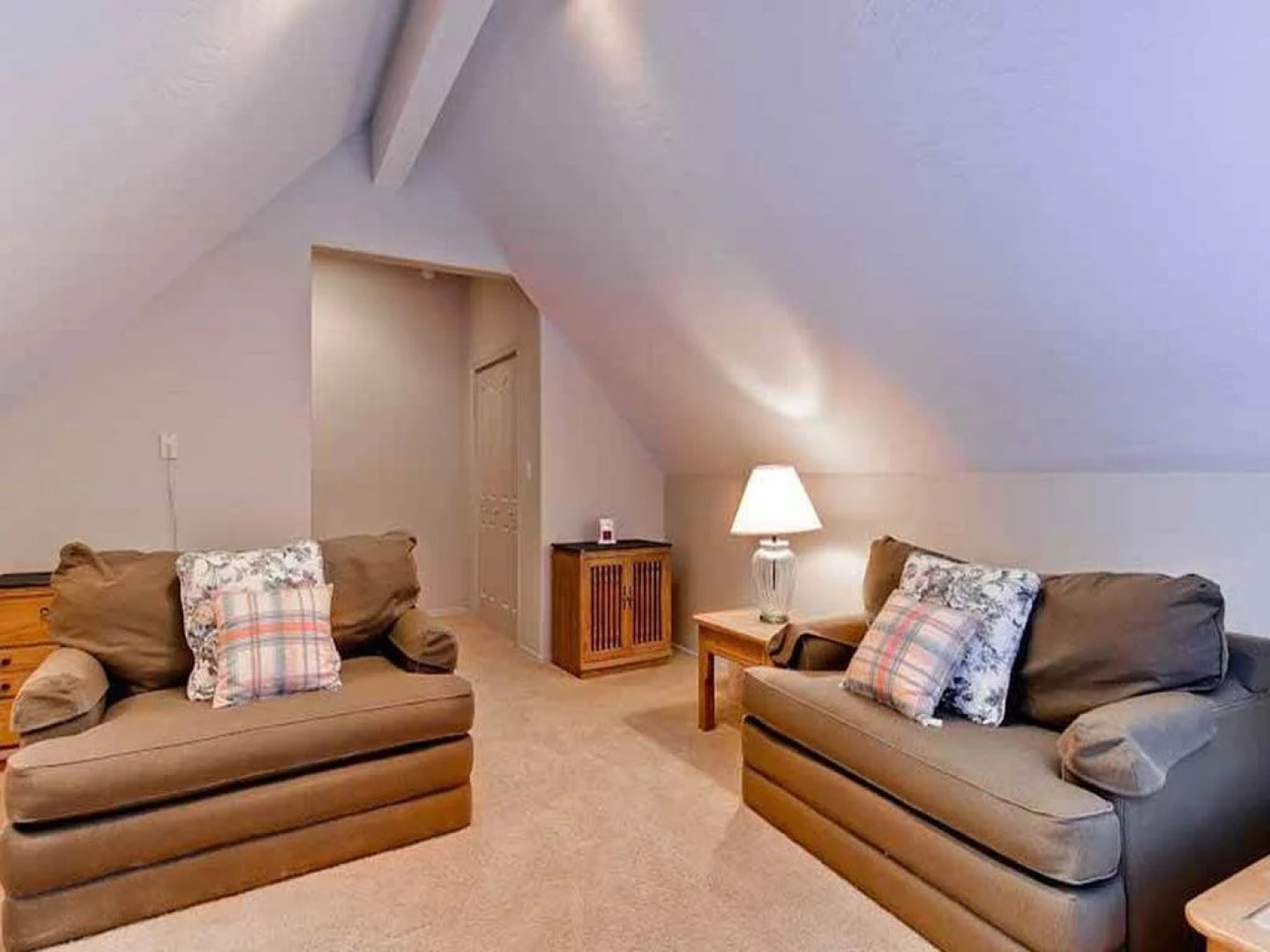 Yeagr Home Elkhorn by RedAwning