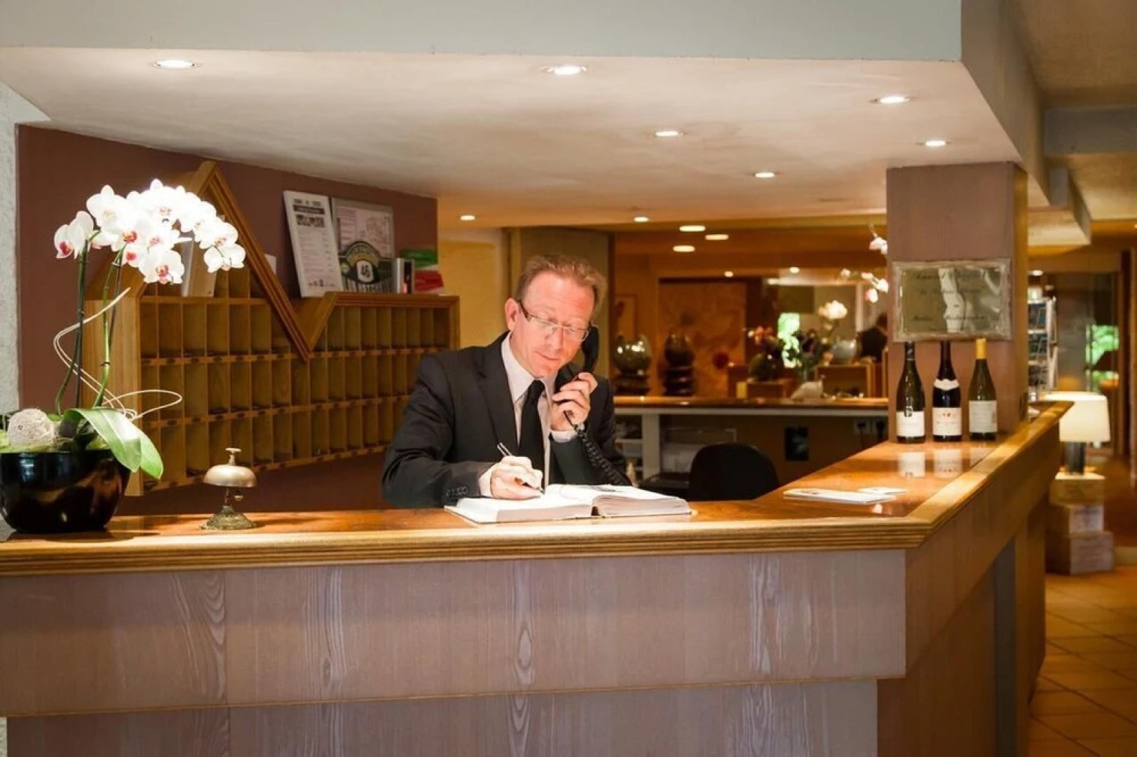 Le relais fleuri, Hôtel et restaurant Logis - Avallon