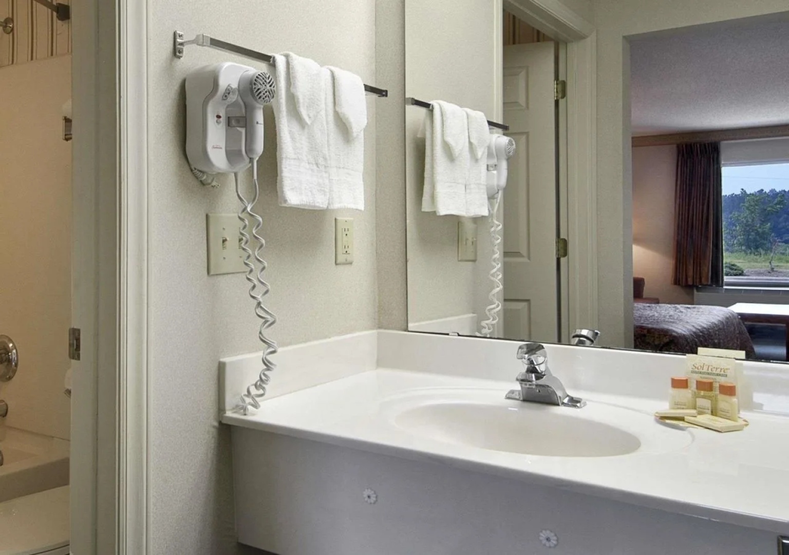 Executive Inn