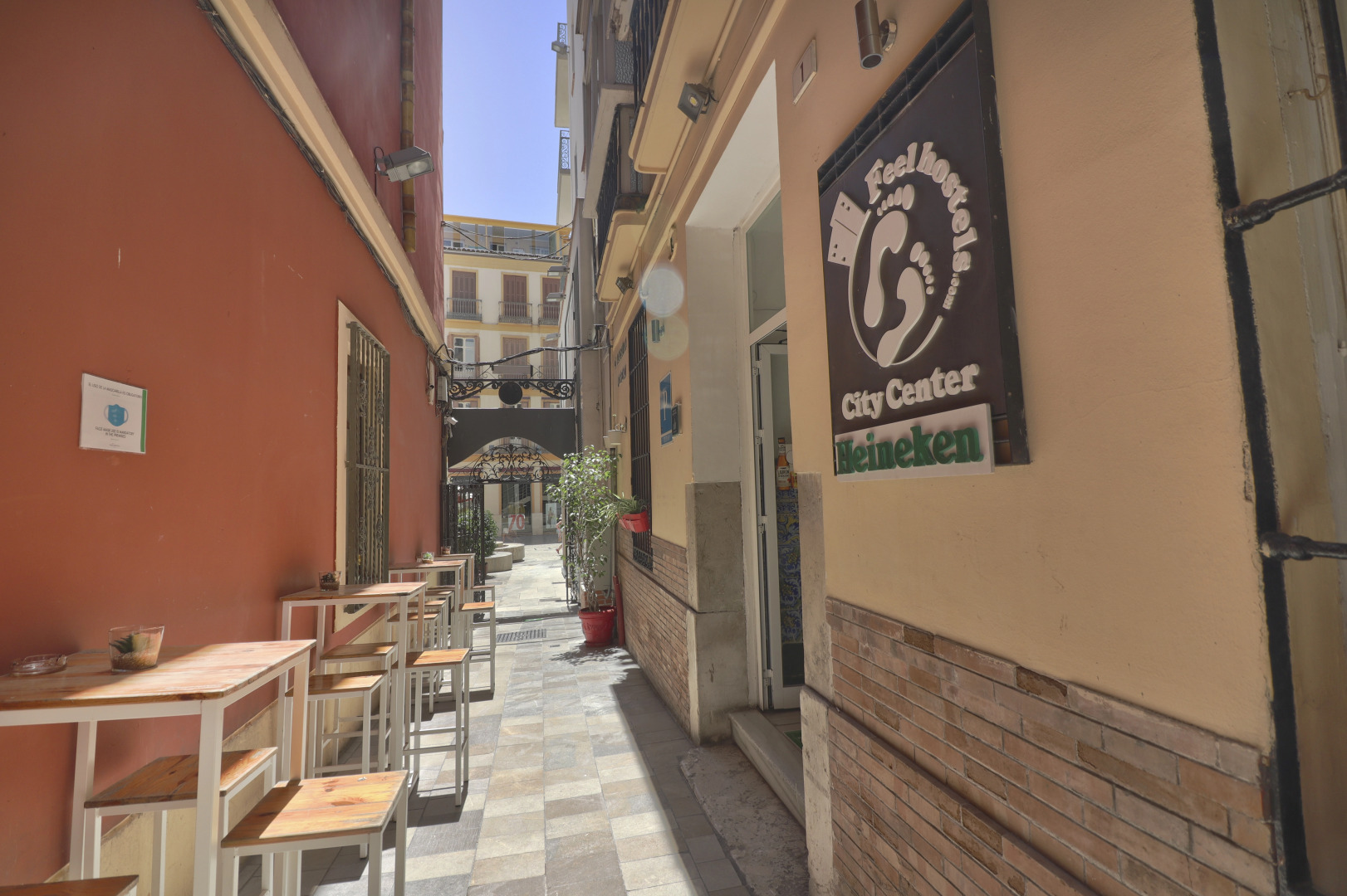 Feel Hostels City Center