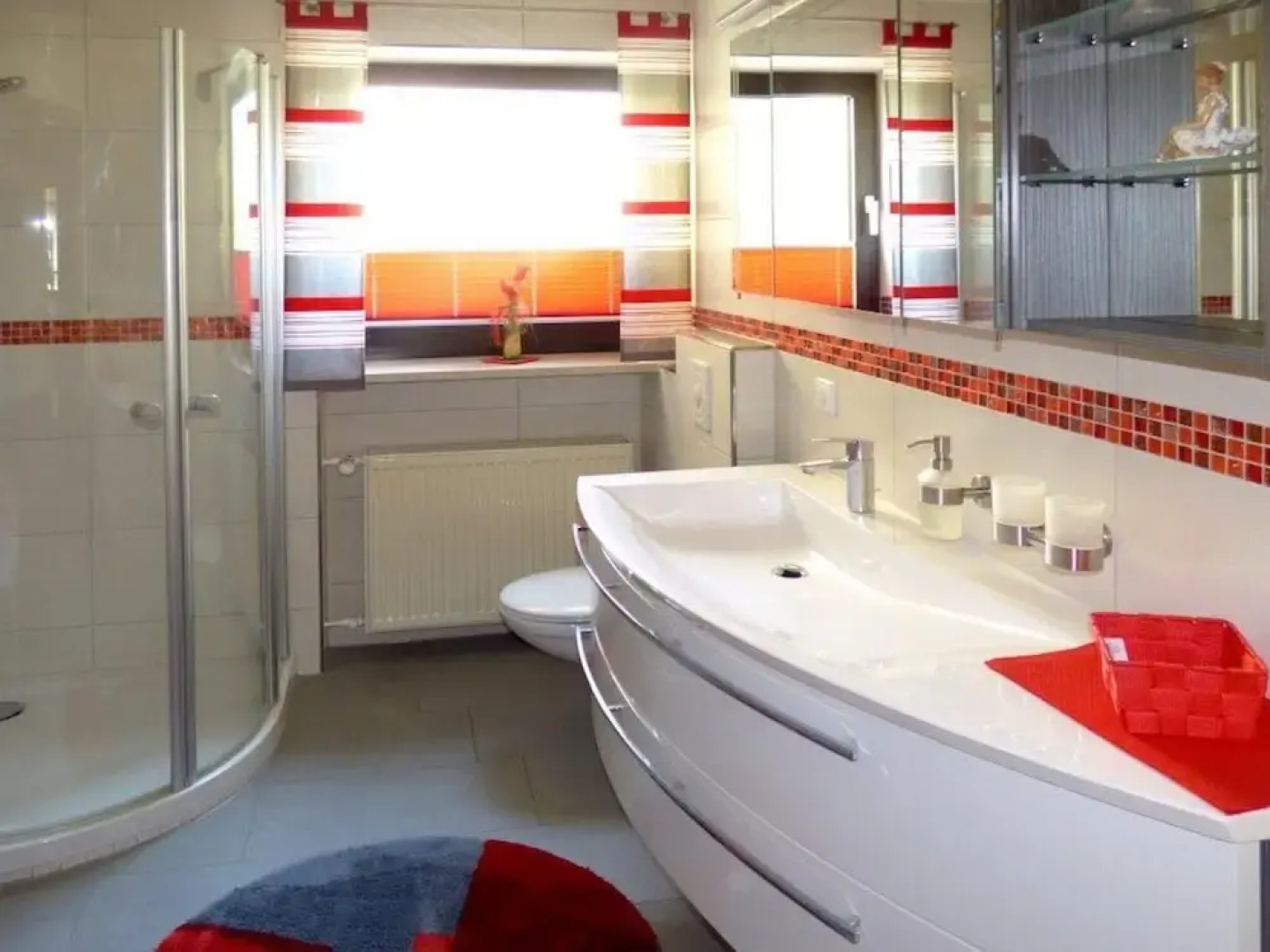 Scenic Apartment With Balcony, Garden, Deckchairs, Barbecue