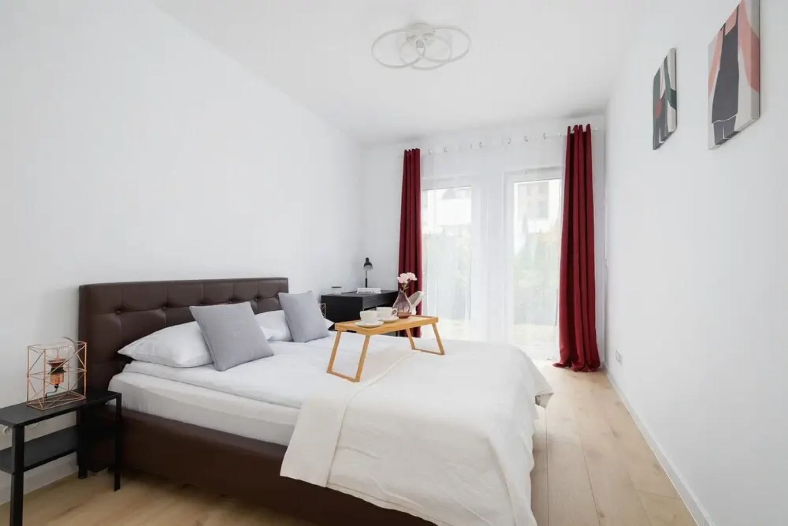 Stylish Apartment Bażantów by Renters