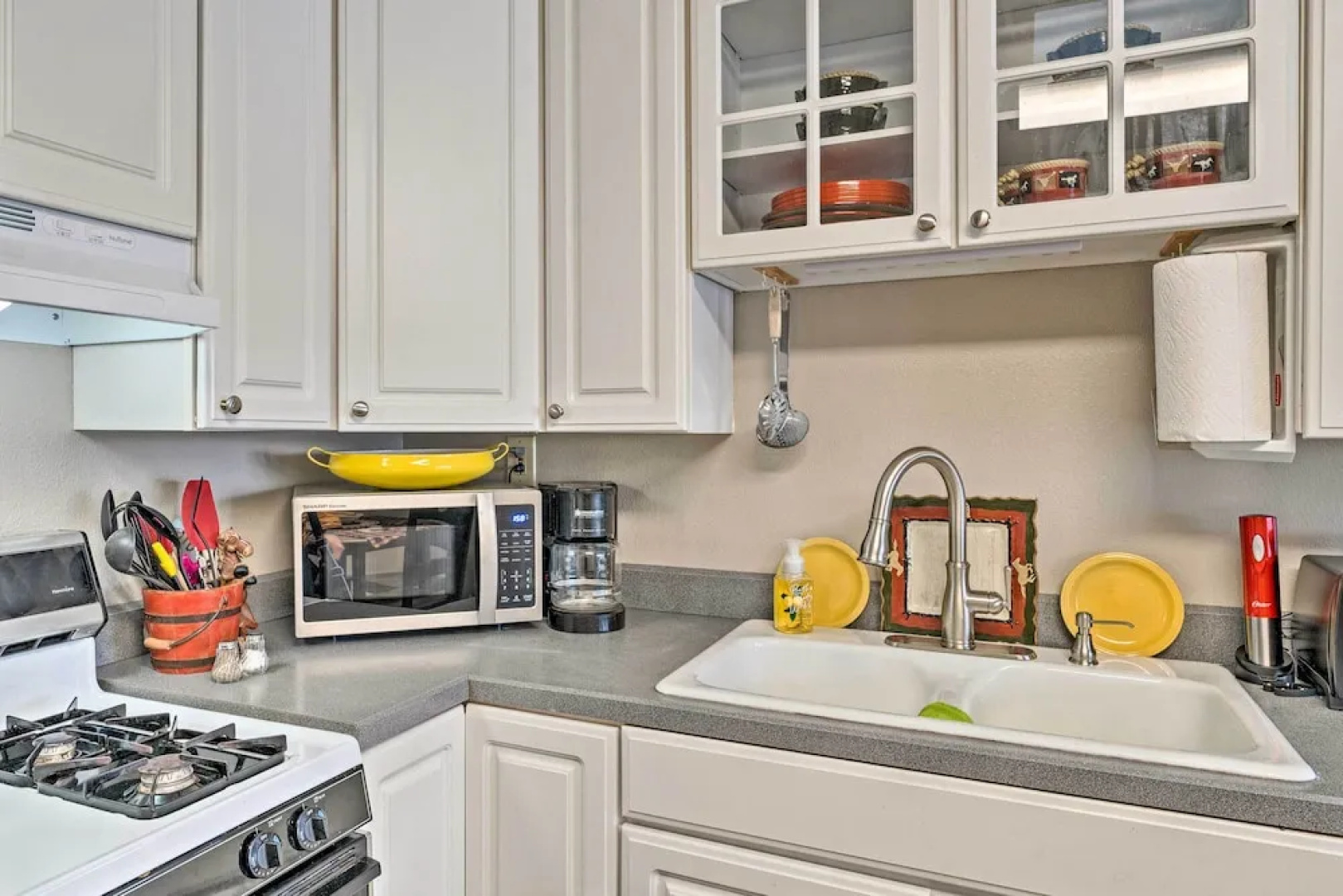 Red Lodge Retreat w/ Yard - Walk to Restaurants!