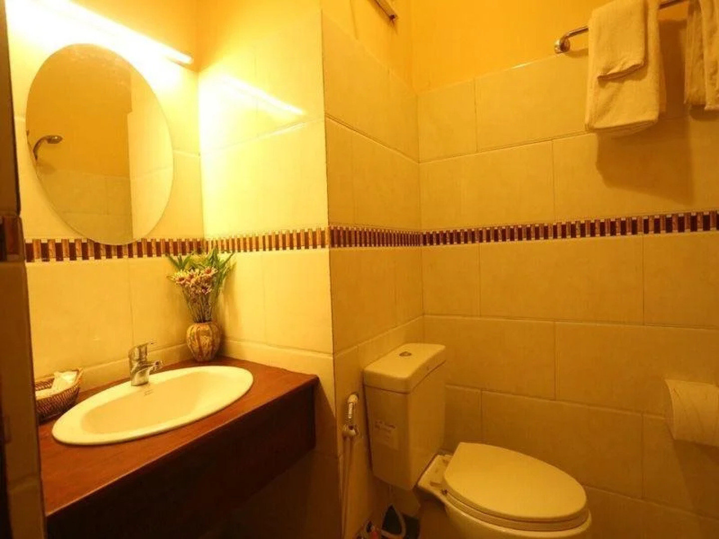 New Large Golden Pot