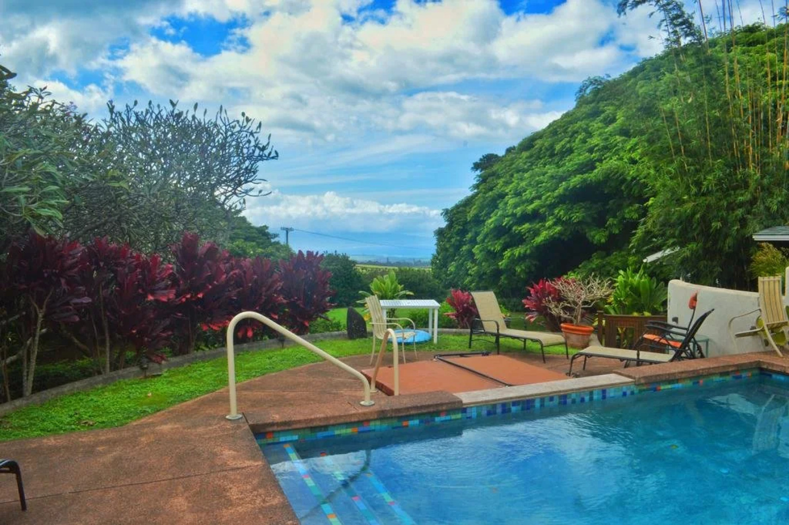 Banyan Tree Bed And Breakfast Retreat