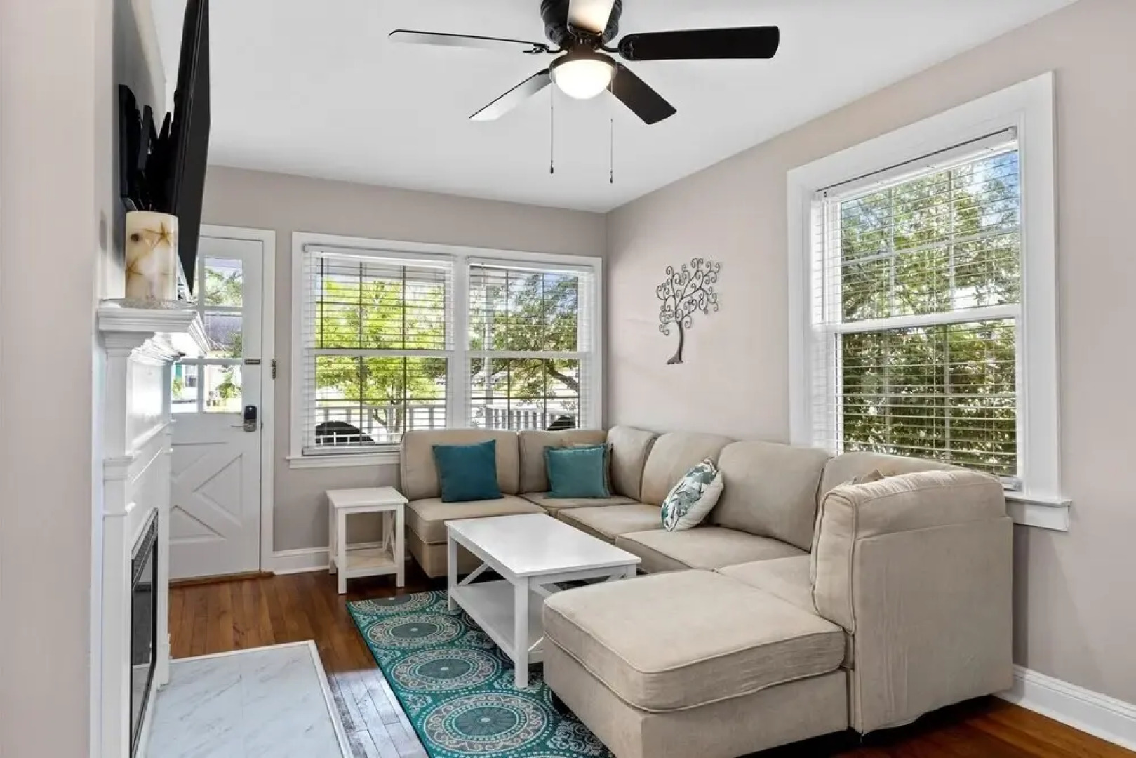 The Anchor Cottage 3 Bedroom Home by RedAwning