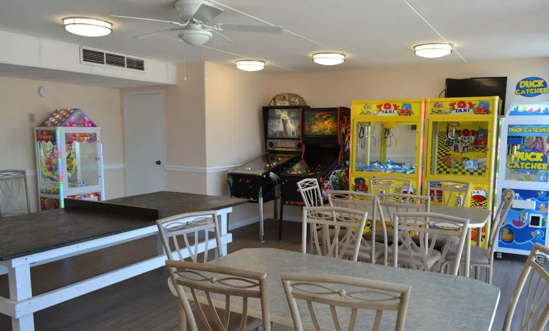 Royal Hawaiian Motel