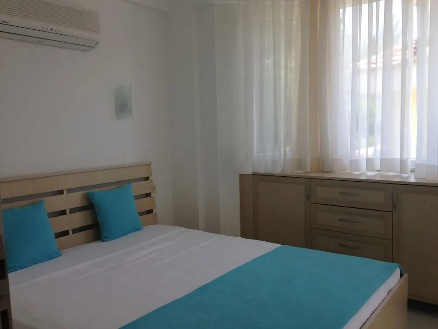 Infinity Lakeside Villa