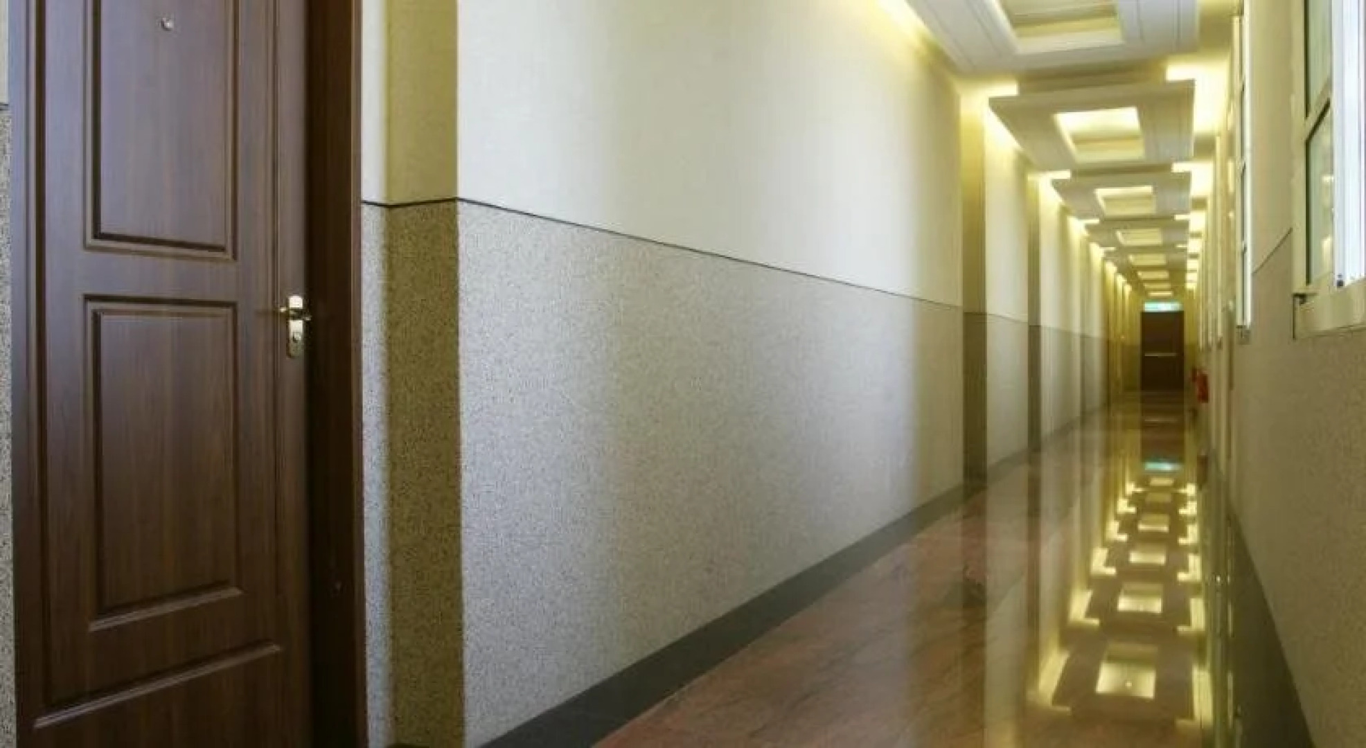 Royal Garden Business Motel - Huwei