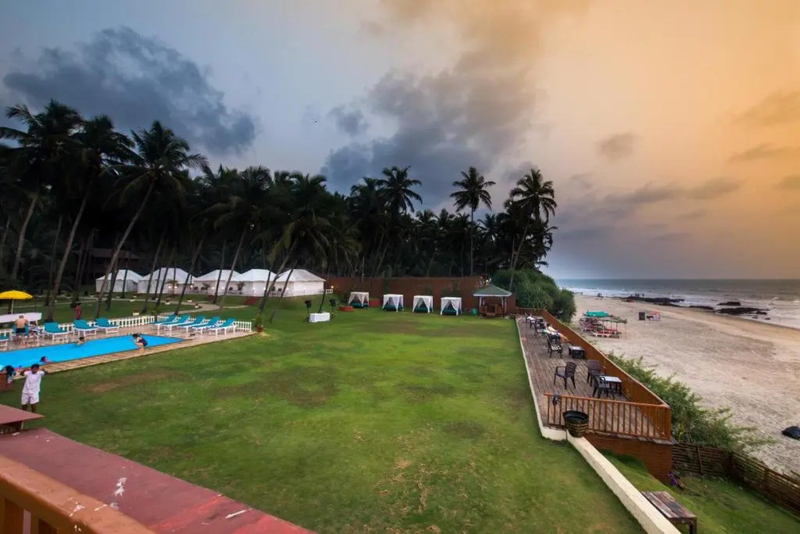 La Cabana Beach and Spa