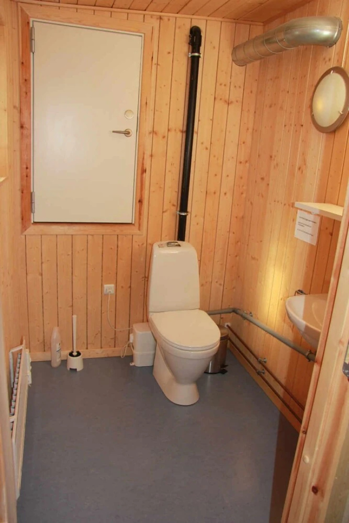 Inuk Hostels