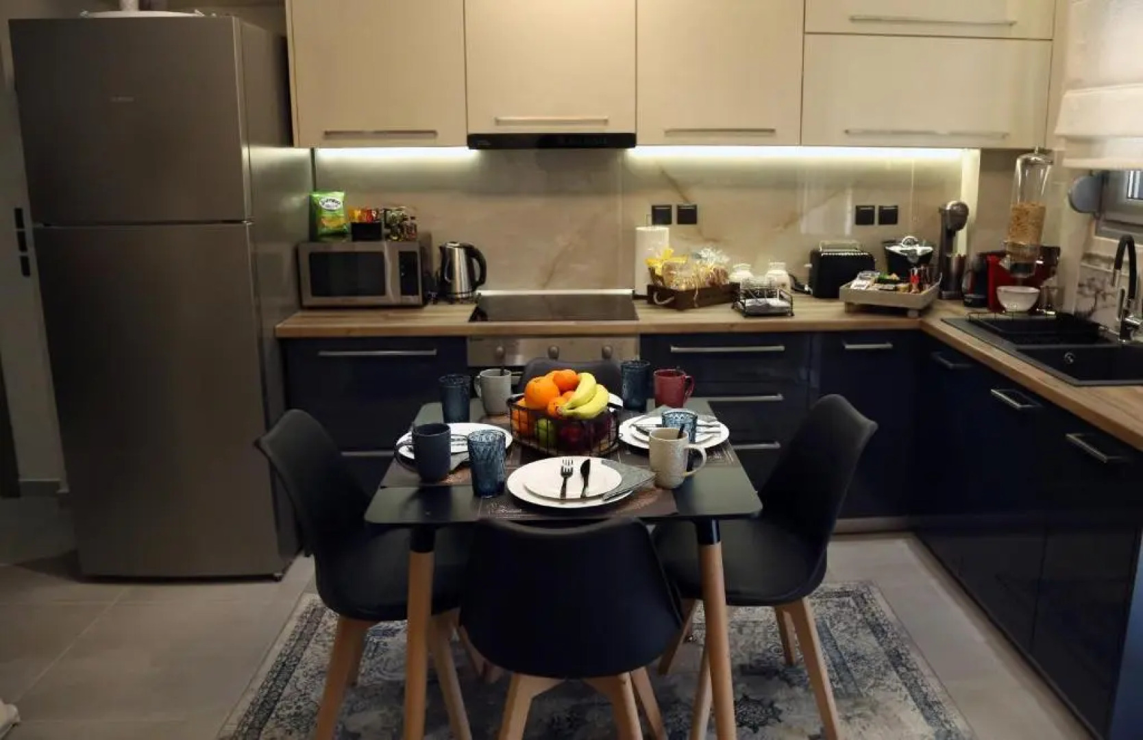 LA Larissa Luxury Apartments Koronis