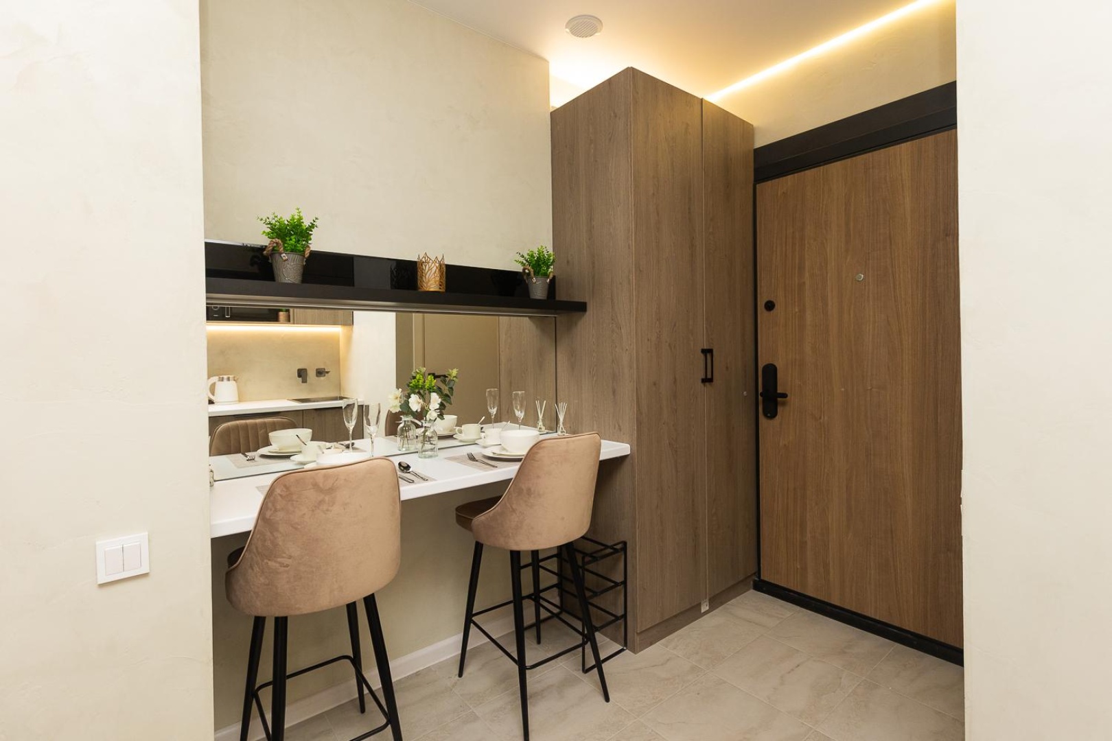 MOKO Apartments (МОКО Апартментс) на проспекте Новоясеневский