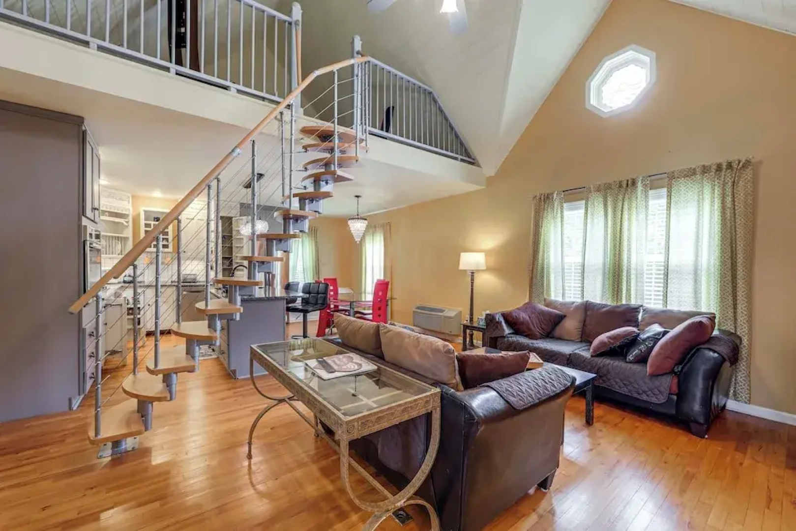 11 Mi to Oneida Lake: Spacious Apt in Verona!
