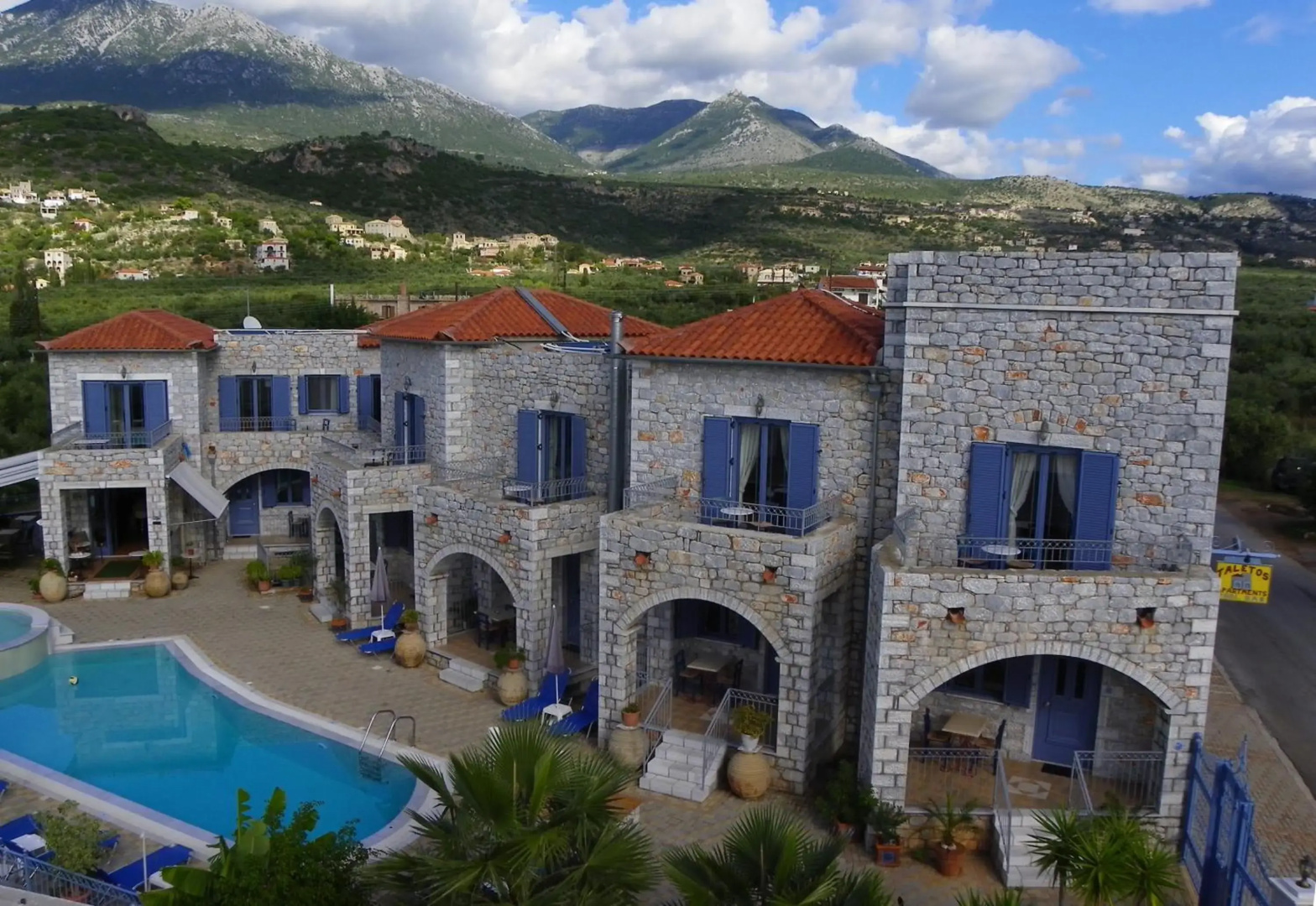 Taletos Apartments