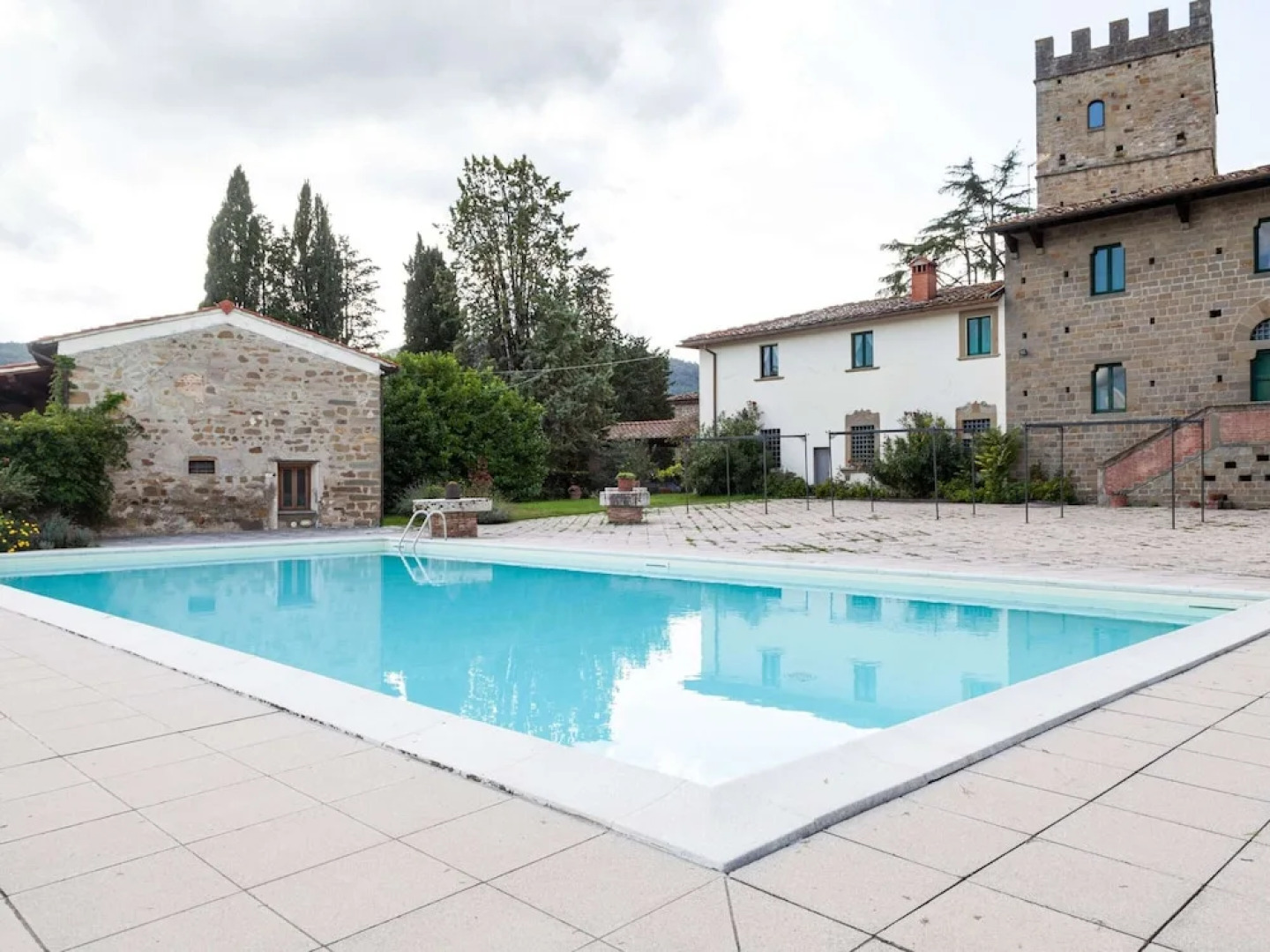 Rustic Getaway in Tuscan Hills