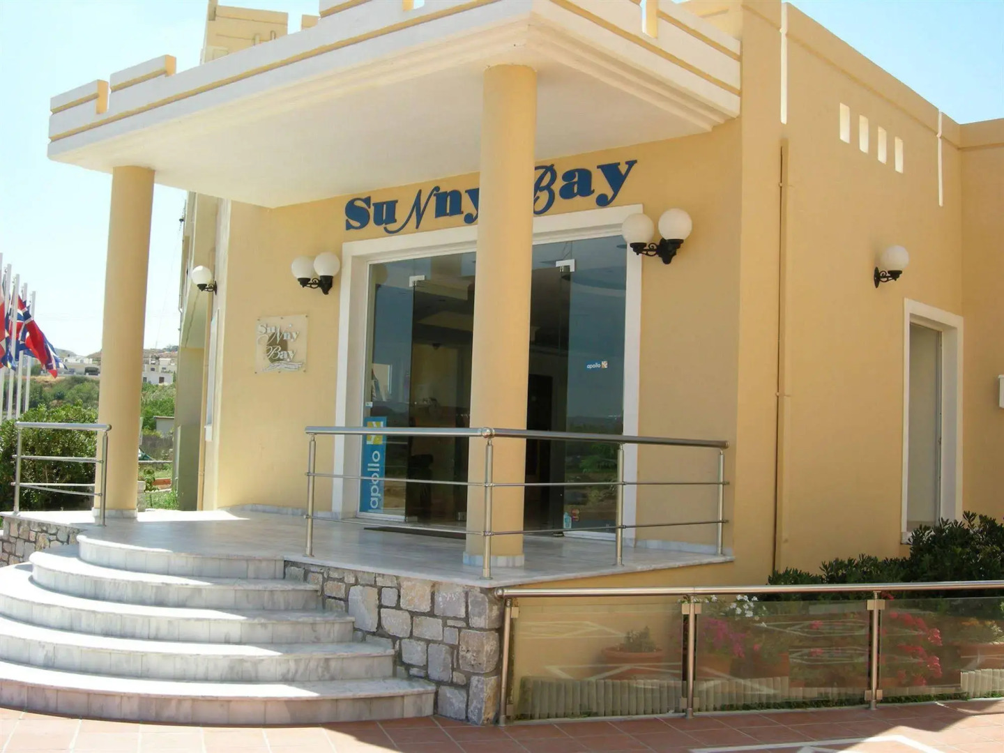 Sunny Bay Hotel