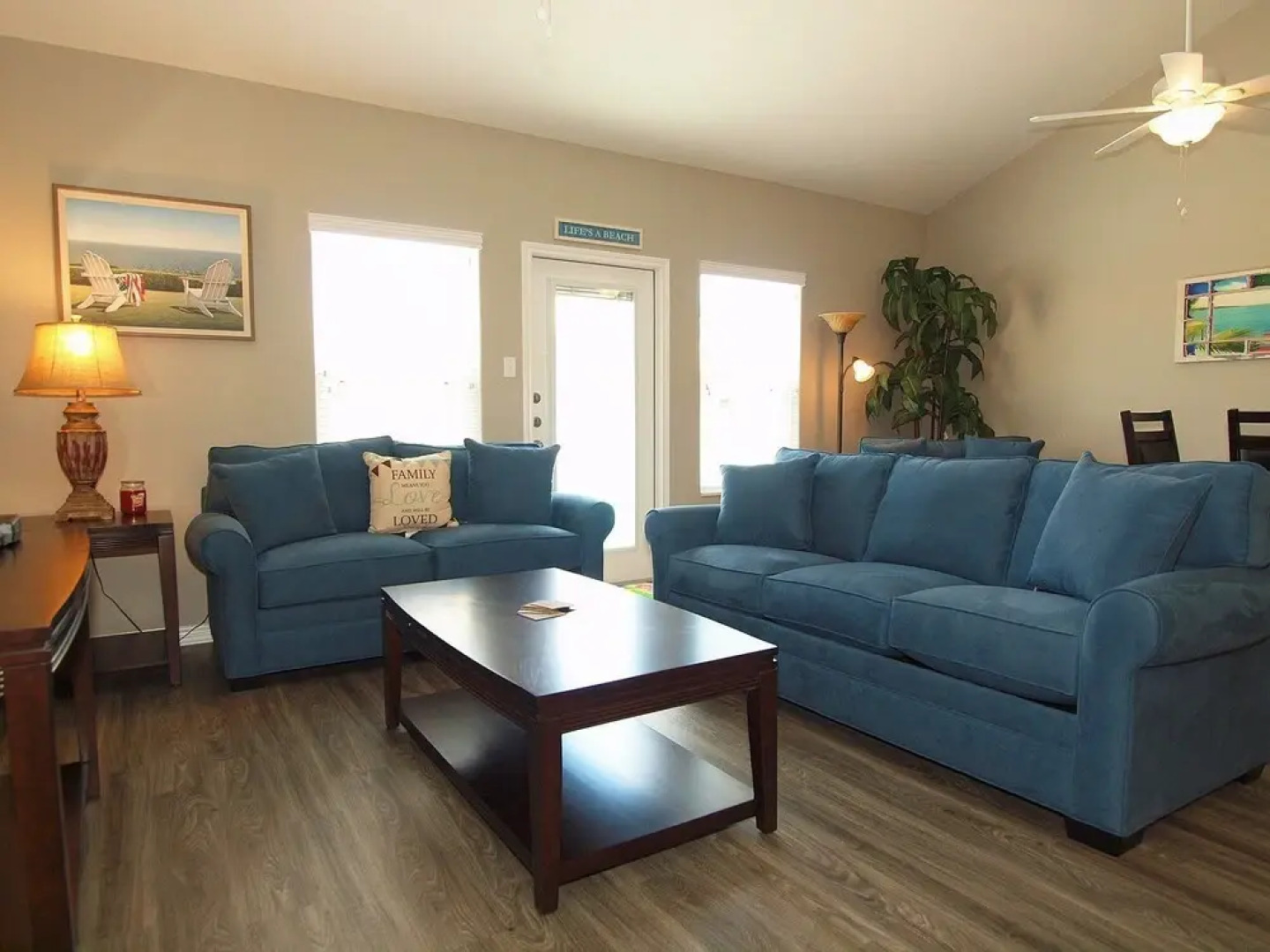 Nemo Cay Resort D142 Poolside by RedAwning