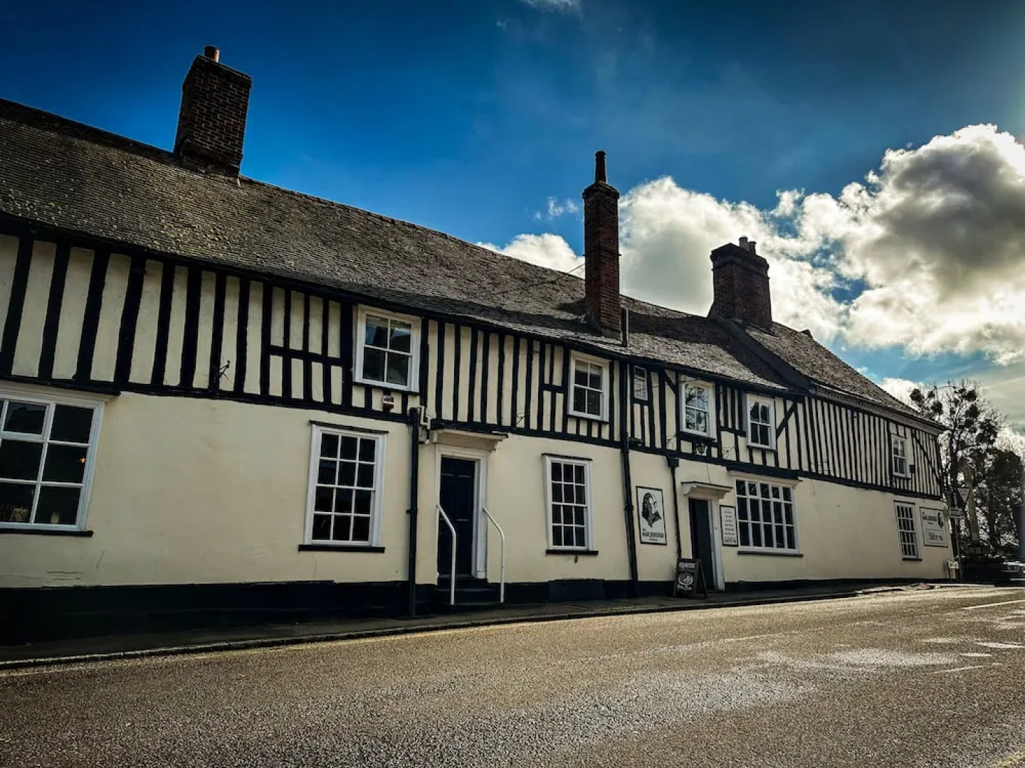 The Marlborough Head Inn