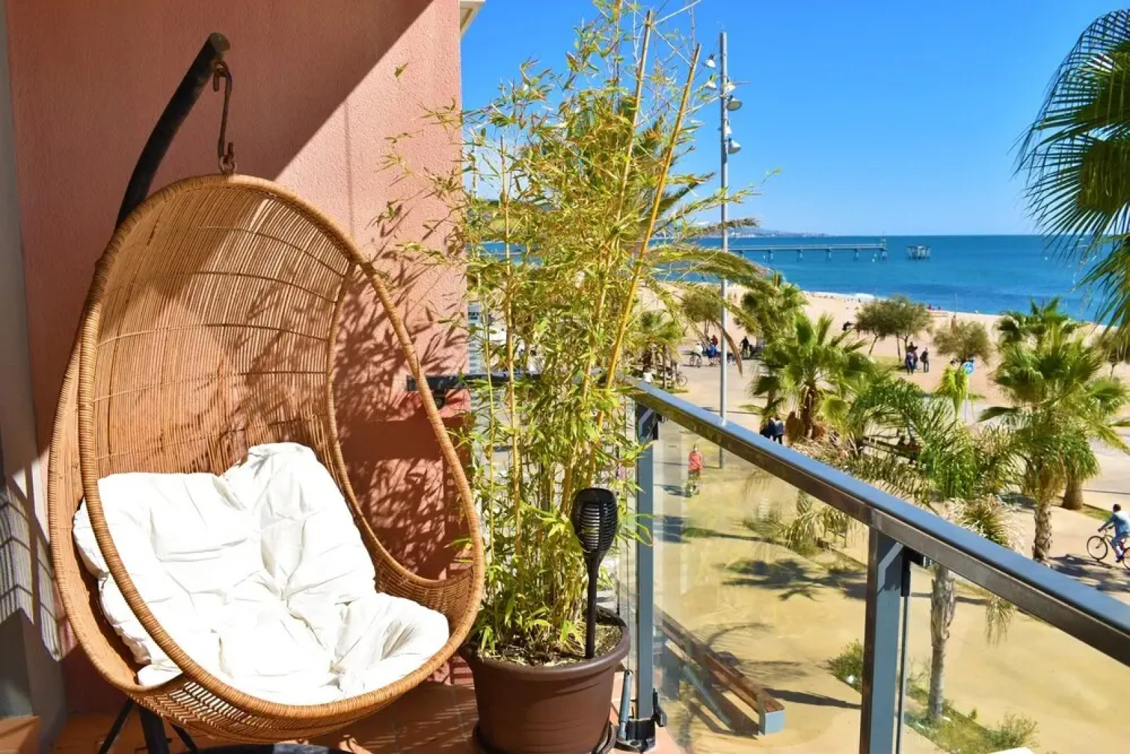 Barcelona Beachfront Apartment