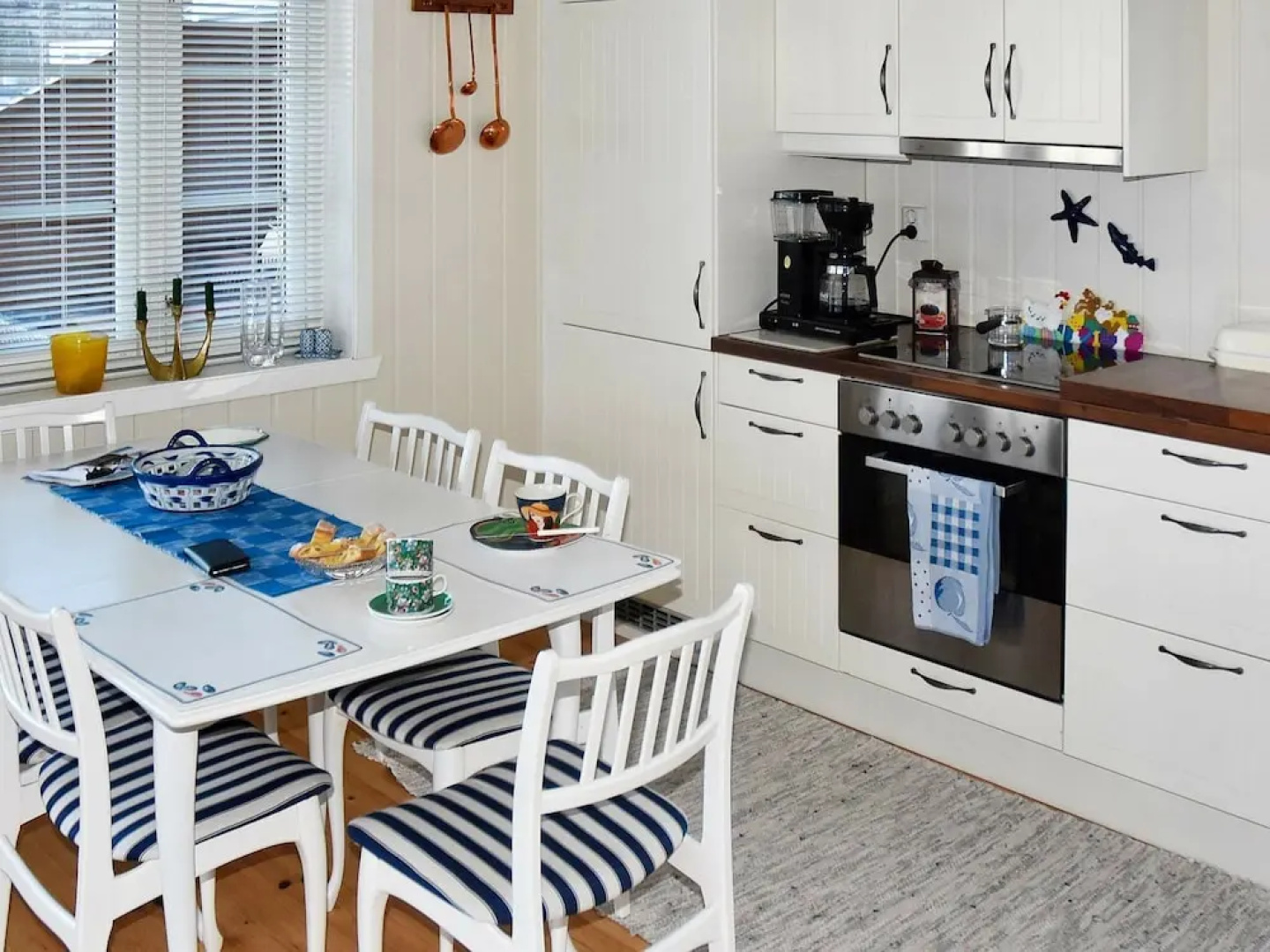 6 Person Holiday Home in Stryn