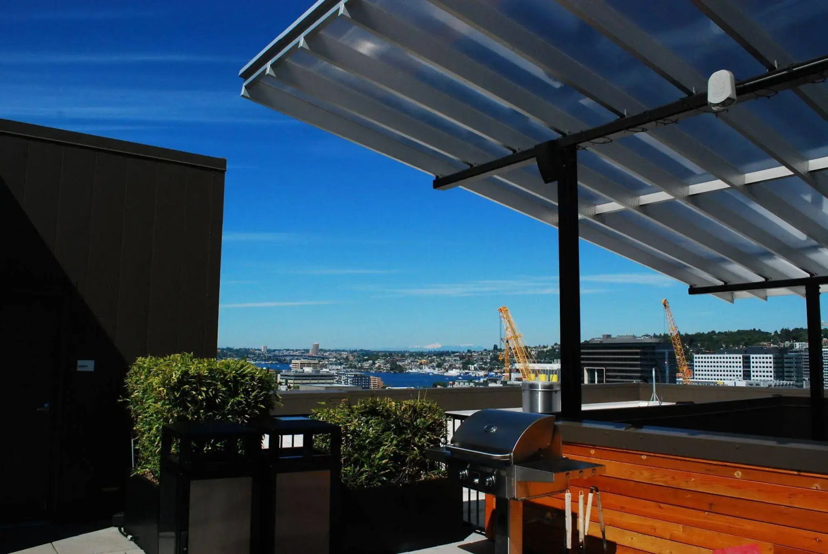 Seattle Center Luxury Suites by NSpire