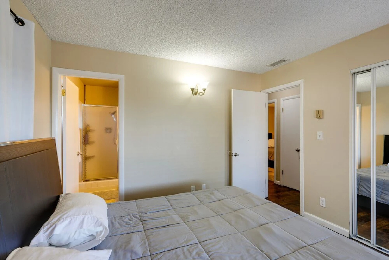 Flagstaff Home w/ Hot Tub, 4 Mi to Walnut Canyon!