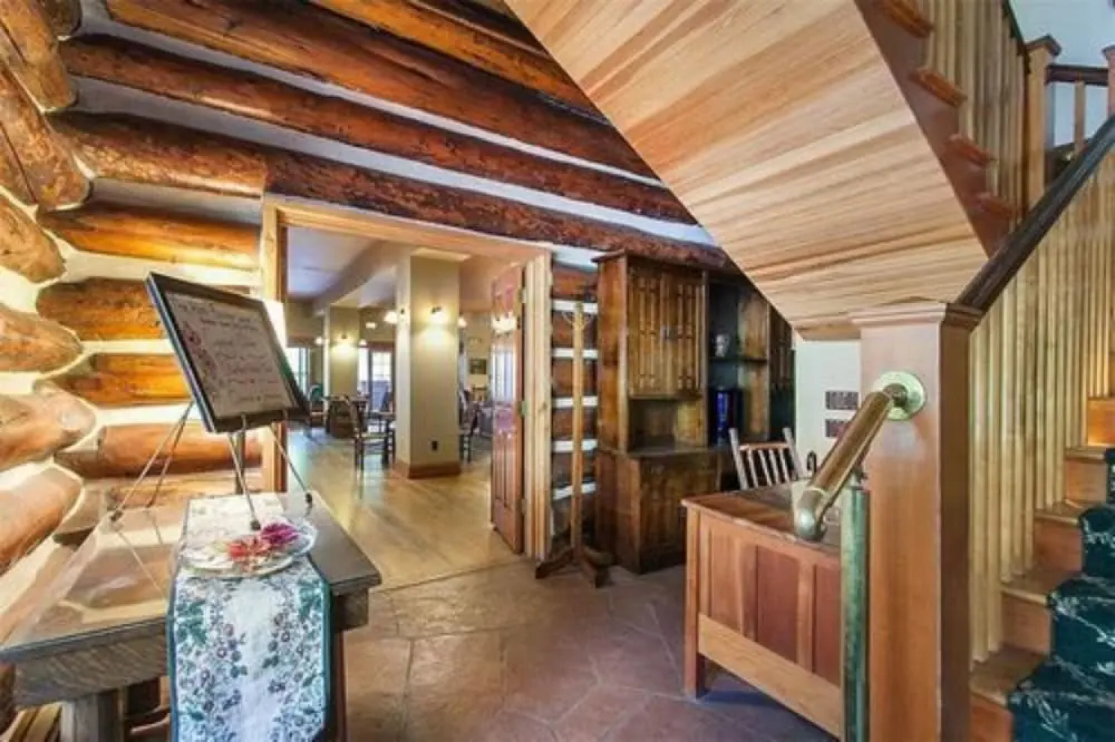 Alps Boulder Canyon Inn