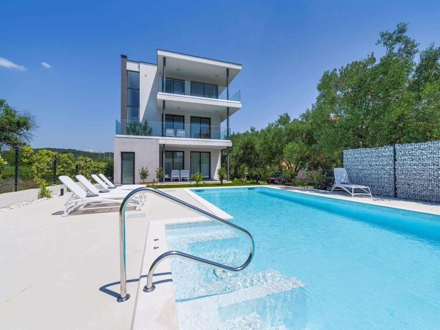 Modern Apartment With Great sea View Balcony, Shared Pool, Outside Kitchen