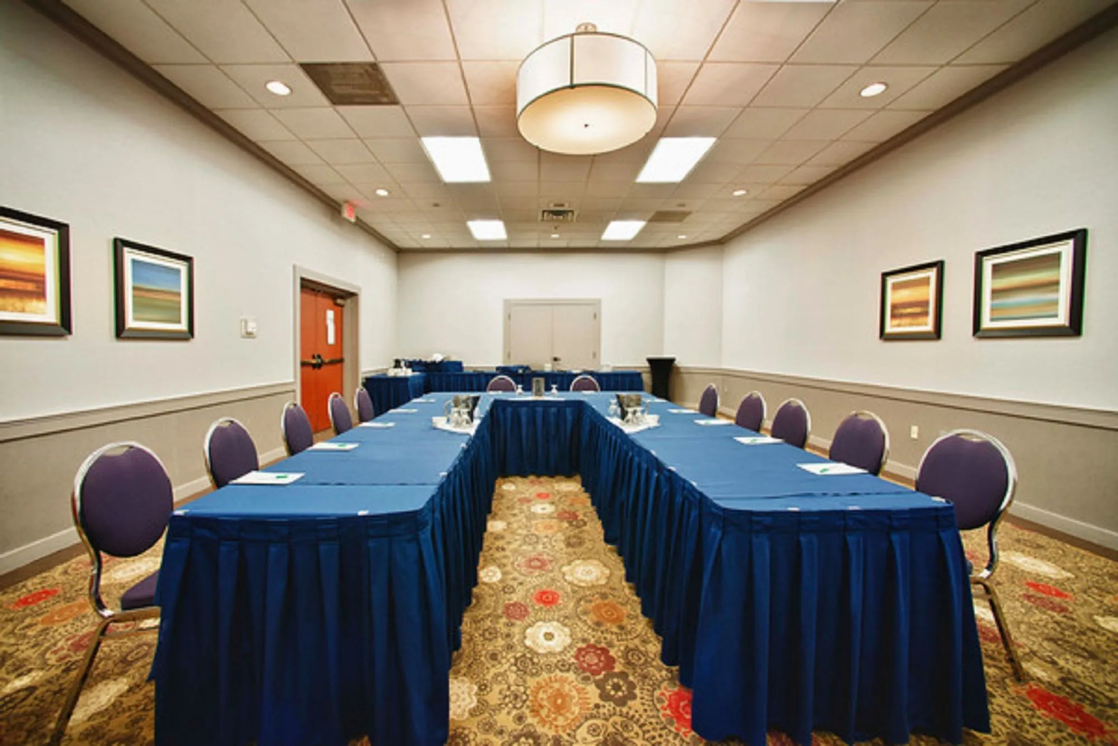 Holiday Inn Guelph Hotel and Conference Centre