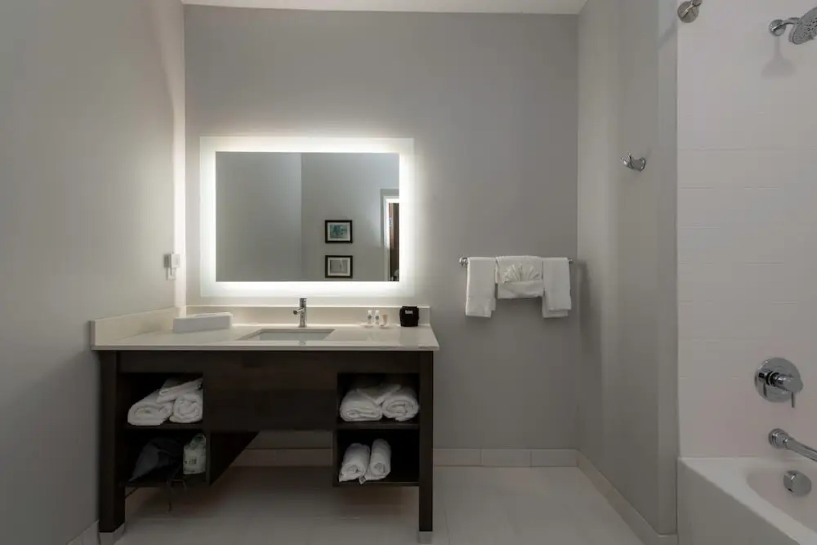 Comfort Suites Greenville Airport