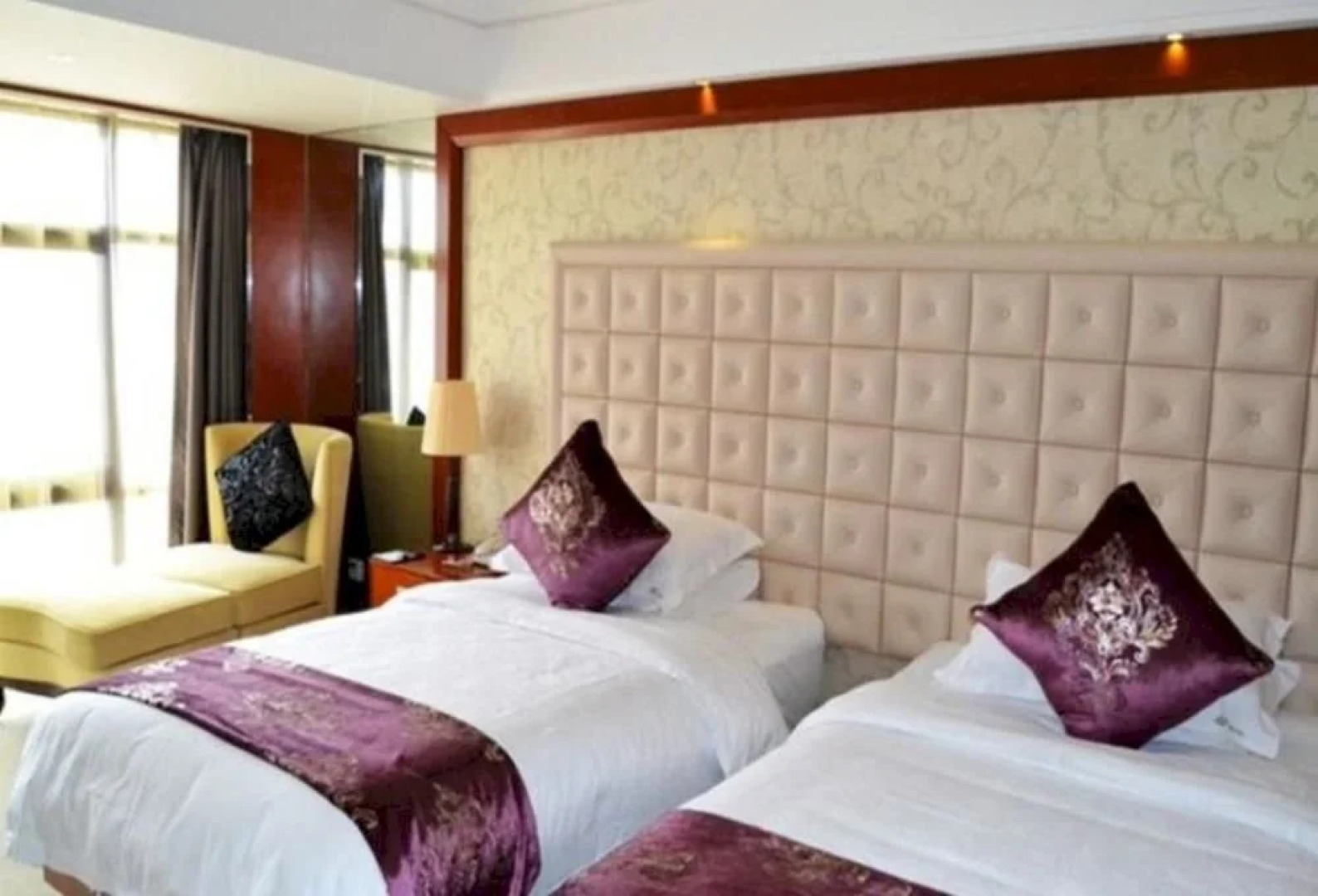 Tongling Pujing Hotel