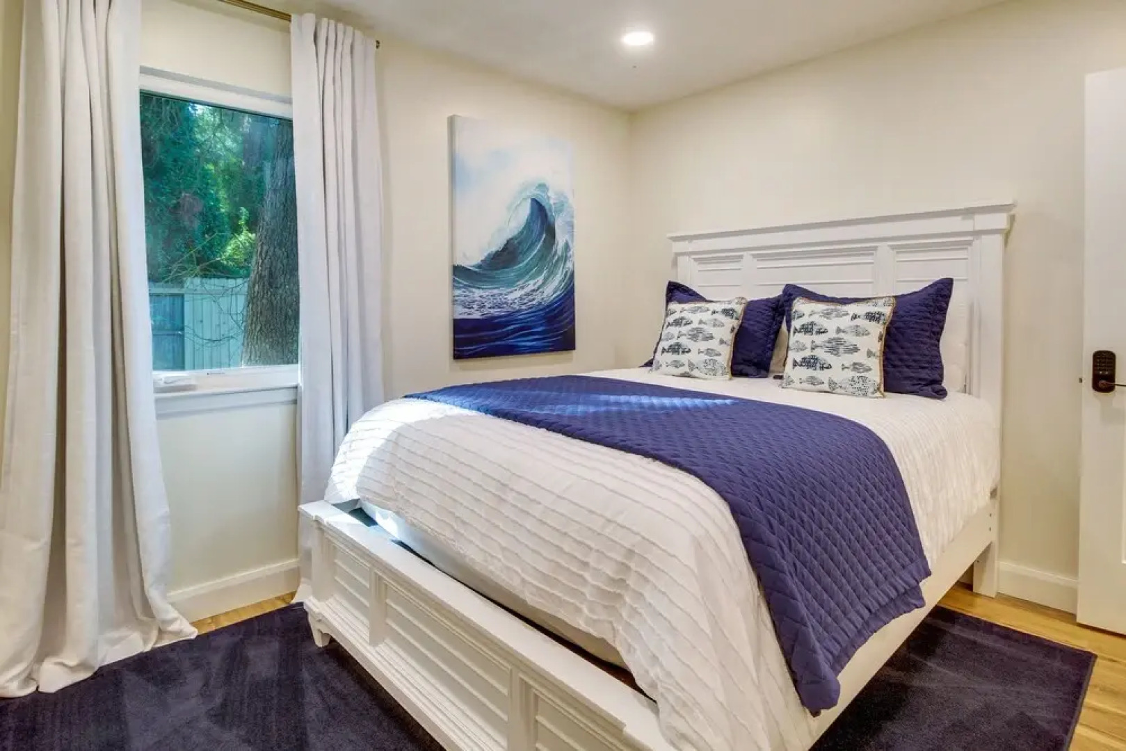 Chic Georgia Abode w/ Lounge Living: Near Beaches!