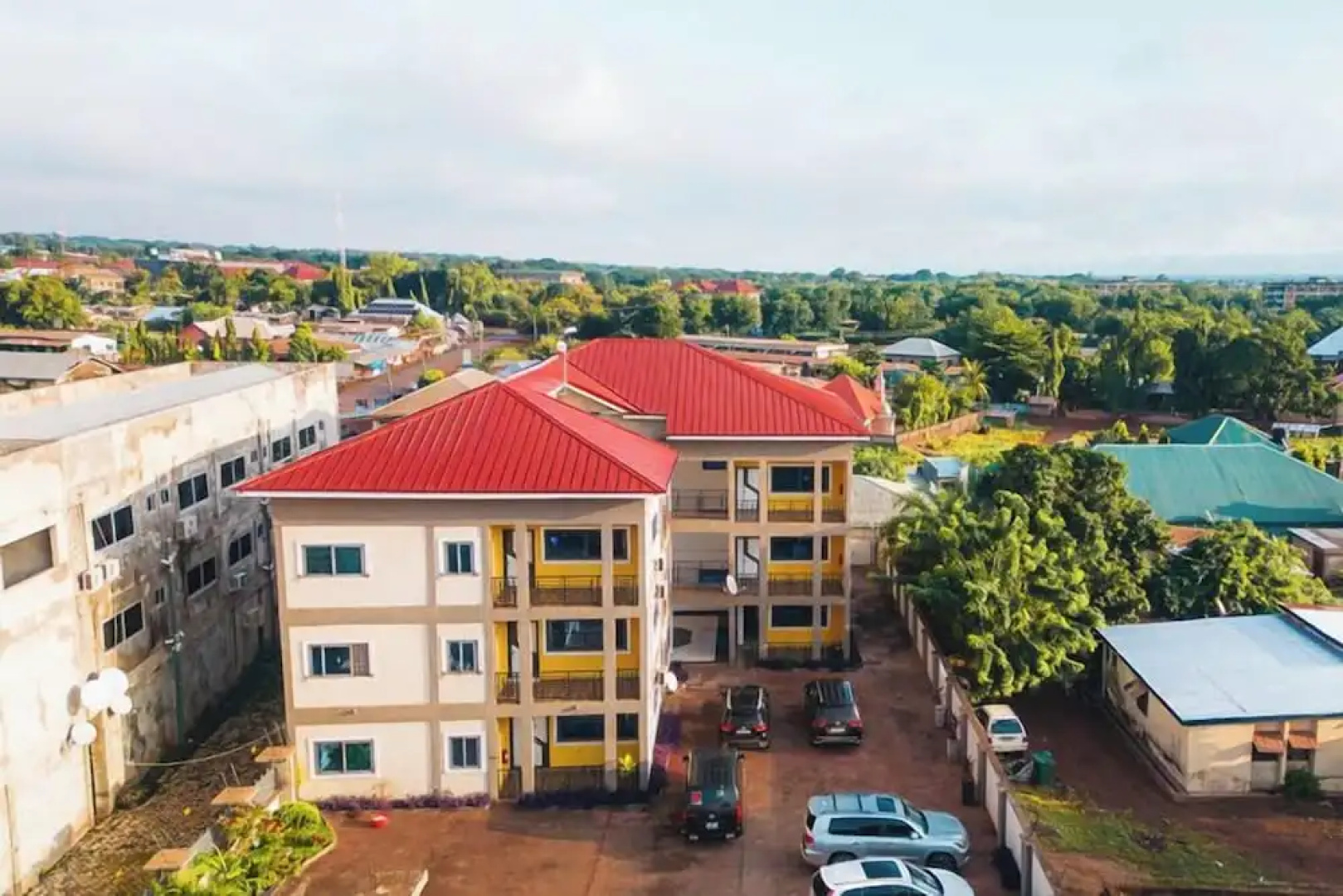 Daa Dingbe Suites