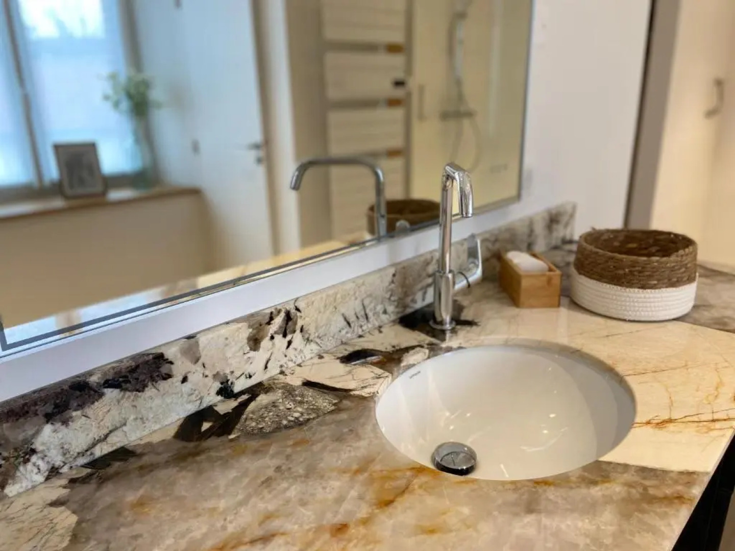 La Cour Tellier (Adults only)