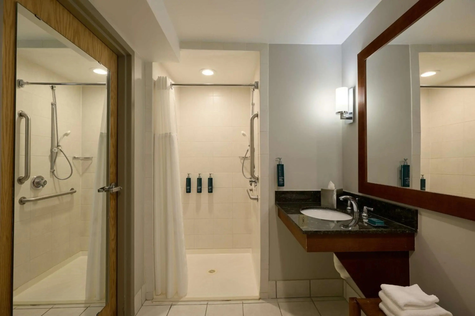DoubleTree by Hilton Minneapolis Airport, MN