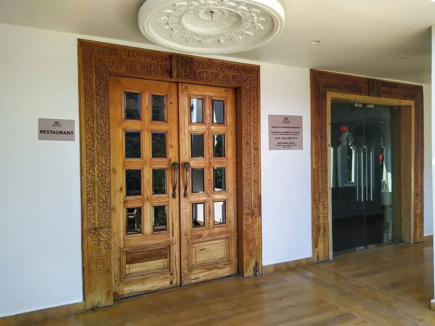 Hotel Palace Raj Kumbha  By Howard