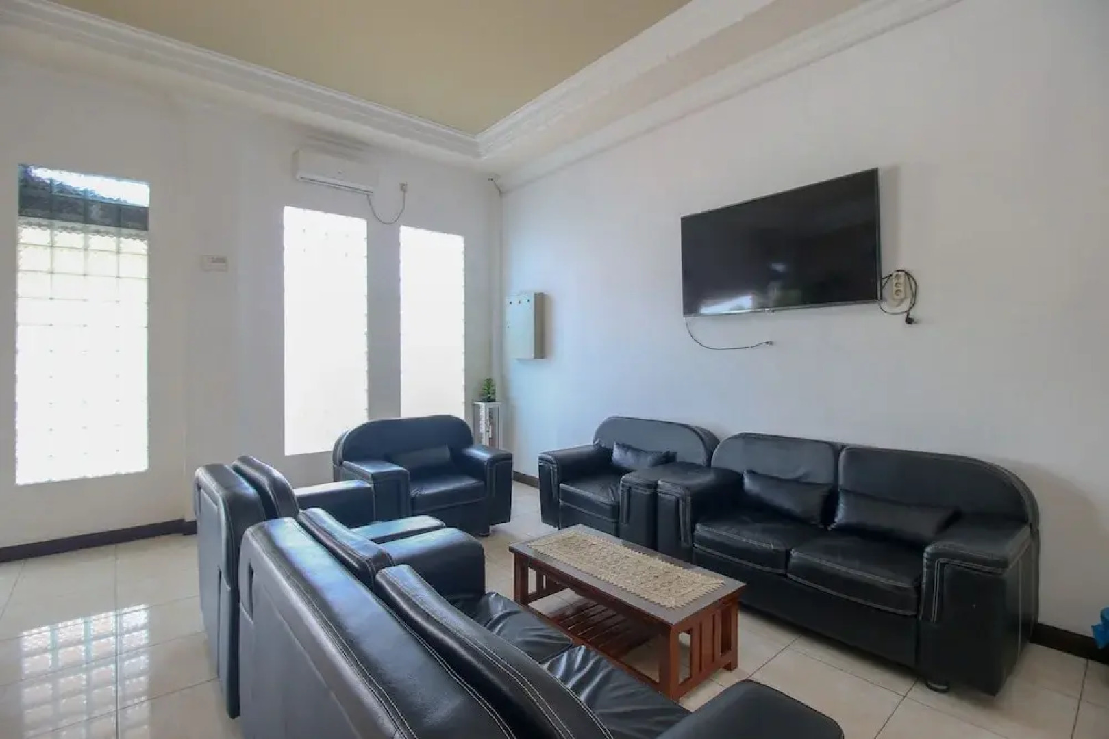 Airy Bandara Tjilik Riwut Nyai Undang 4 Palangkaraya